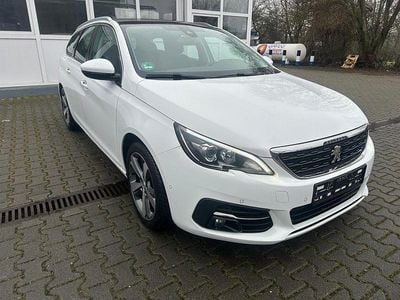 Weiß Gebraucht 2017 Peugeot 308 Kombi | 10.990 € (Guter Preis)