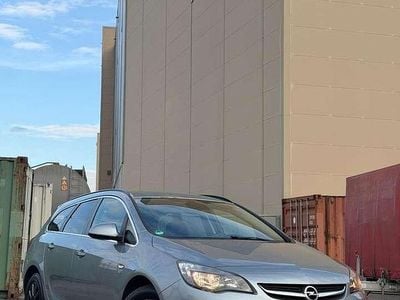 Gebraucht Opel Astra 170 PS (125 kW) 2014 Silber Kombi