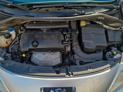 Gebraucht Peugeot 207 90 PS (66 kW) 2009 Grau Limousine