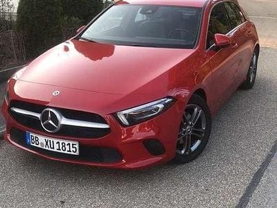 Usata Mercedes A180 116 CV (85 kW) 2018 Rosso Utilitaria