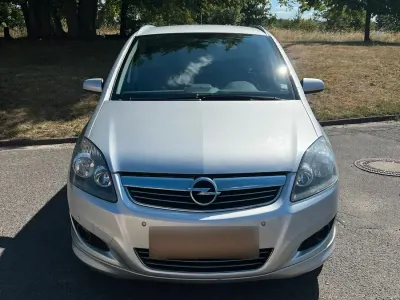 Gebraucht Opel Zafira Sport 140 PS (102 kW) 2009 Silber Van / Kleinbus