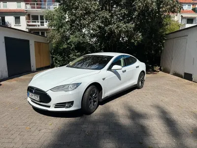 Gebraucht Tesla Model S 278 kW (378 PS) 2015 Weiß Kleinwagen