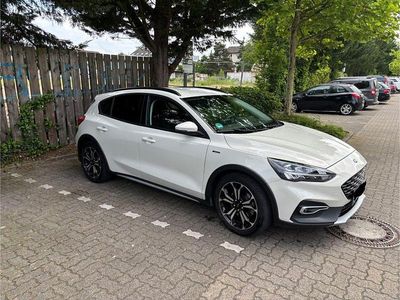 Gebraucht Ford Focus Active 120 PS (88 kW) 2019 Beige Limousine