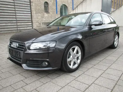 Gebraucht Audi A4 Ambition 160 PS (117 kW) 2009 Grau Kombi