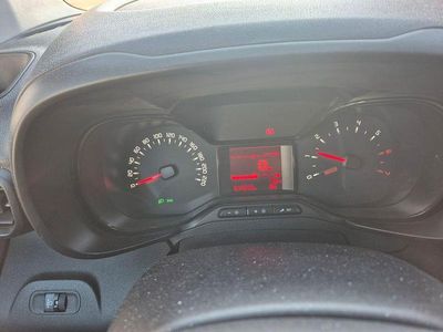 Blau Gebraucht 2019 Citroën Berlingo PureTech Van / Kleinbus | 11.000 € (Fairer Preis)