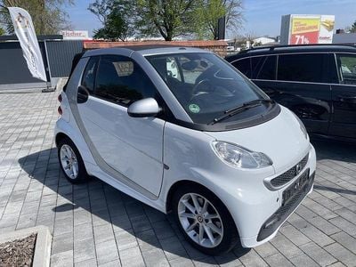Gebraucht Smart ForTwo Cabrio Basis 84 PS (61 kW) 2014 Weiß Cabrio