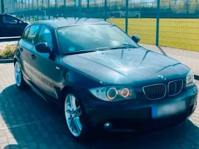Gebraucht BMW 120 177 PS (130 kW) 2009 Schwarz Kleinwagen