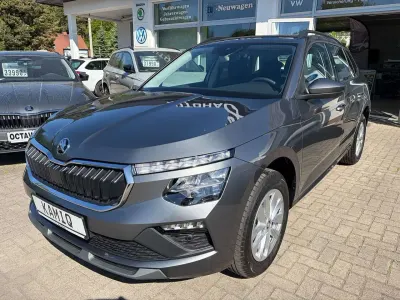 Neu Skoda Kamiq Selection 116 PS (85 kW) 2026 Graphitegrau metallic SUV