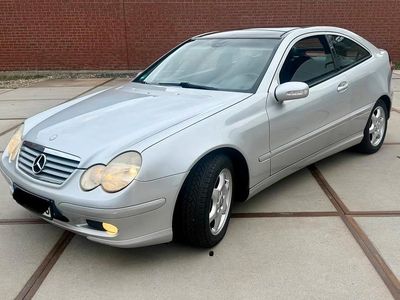 Gebraucht Mercedes C230 193 PS (141 kW) 2002 Silber Coupé