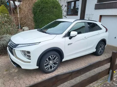 Gebraucht Mitsubishi Eclipse Cross Select 188 PS (138 kW) 2022 Weiß SUV