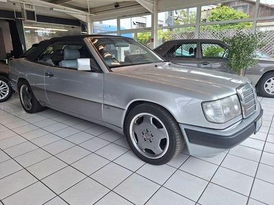 Gebraucht Mercedes 300 Sportline 220 PS (161 kW) 1993 Silber Cabrio