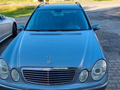Mercedes E200