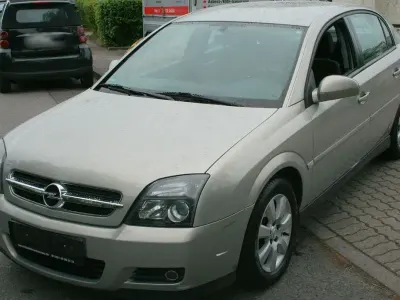 Gebraucht Opel Vectra Elegance 101 PS (74 kW) 2004 Silber Limousine
