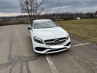 Gebraucht Mercedes A180 AMG 122 PS (89 kW) 2017 Weiß Limousine