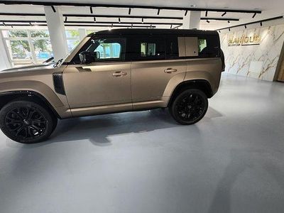 Neu Land Rover Defender 635 PS (467 kW) 2025 Braun SUV