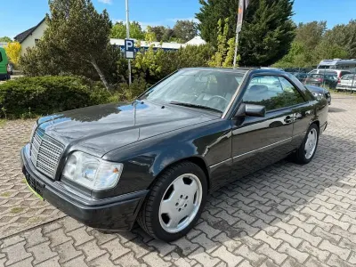 Gebraucht Mercedes E320 220 PS (161 kW) 1994 Schwarz Coupé