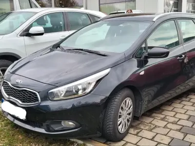 Używany Kia Ceed Sportswagon Attract 99 KM (72 kW) 2015 Czarny Kombi