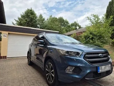 Gebraucht Ford Kuga ST-Line 150 PS (110 kW) 2019 Blau SUV