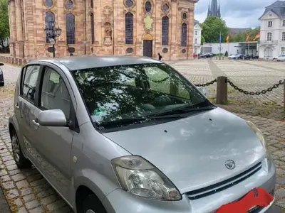 Gebraucht Daihatsu Sirion 87 PS (63 kW) 2007 Silber Kleinwagen