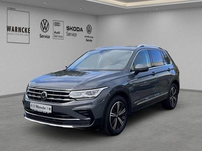 Grau Gebraucht 2022 VW Tiguan Elegance SUV | 28.470 € (Guter Preis)