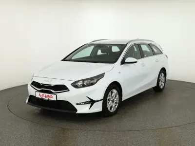 Gebraucht Kia Ceed Sportswagon Vision 160 PS (117 kW) 2022 Weiß Kombi