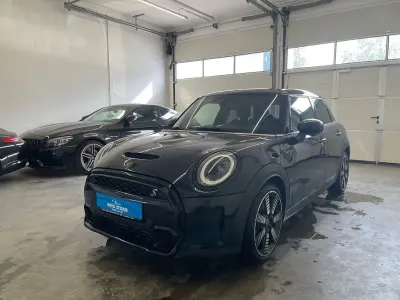 Occasion Mini Cooper S Classic 178 PK (130 kW) 2022 Zwart Hatchback