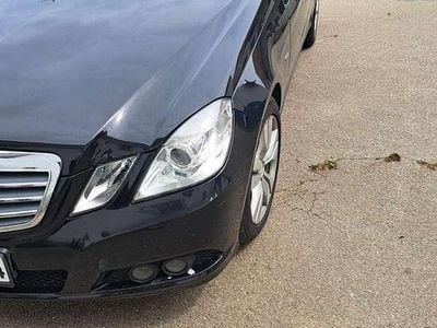 Mercedes E220