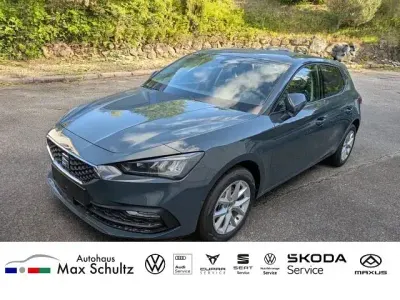 Neu Seat Leon Style 116 PS (85 kW) 2026 Blau Limousine