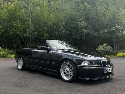 Schwarz Gebraucht 1996 BMW 328 Cabriolet M Sport Cabrio | 10.000 €