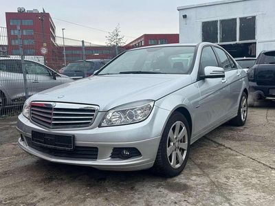 Gebraucht Mercedes C180 156 PS (114 kW) 2010 Iridiumsilber  metalliclack Limousine