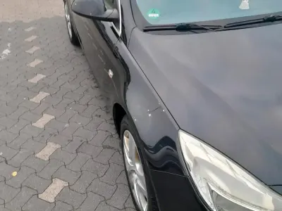 Gebraucht Opel Insignia 163 PS (119 kW) 2010 Schwarz Kombi
