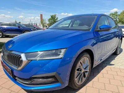 Gebraucht Skoda Octavia Sport 150 PS (110 kW) 2023 Blau Limousine
