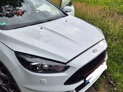 Usata Ford Focus Sport 250 CV (183 kW) 2017 Nero Berlina