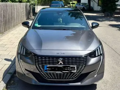 Gebraucht Peugeot 208 GT 131 PS (96 kW) 2023 Grau Kleinwagen