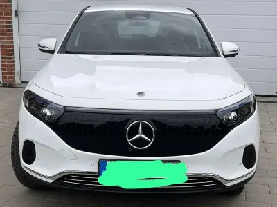 Gebraucht Mercedes EQA350 214 kW (292 PS) 2024 Weiß SUV