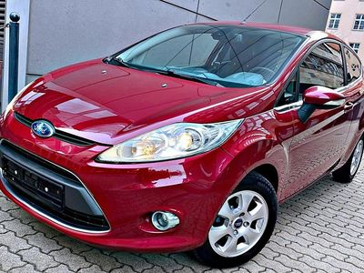 Używany Ford Fiesta Titanium 97 KM (71 kW) 2009 Andere farben Hatchback