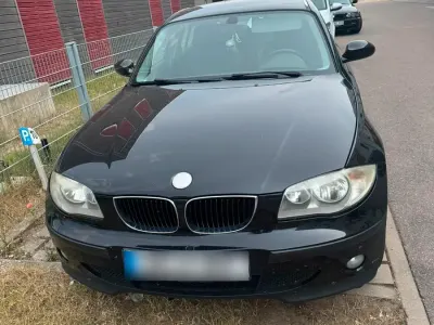 Gebraucht BMW 116 122 PS (89 kW) 2006 Schwarz Kleinwagen