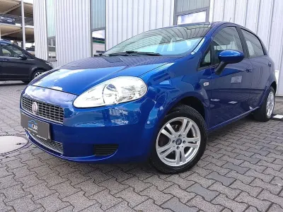 Gebraucht Fiat Grande Punto Dynamic 77 PS (56 kW) 2009 N.orleans blau Kleinwagen