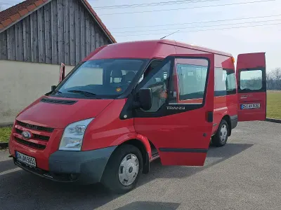 Używany Ford Transit 2010 Czerwony Minivan
