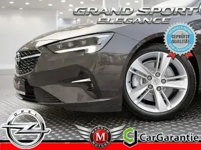 Używany Opel Insignia Elegance 122 KM (89 kW) 2021 Brązowy Sedan/Limuzyna