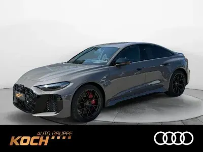 Neu Audi RS5 Sport 640 PS (470 kW) 2026 Daytonagrau perleffekt Limousine