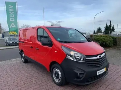 Gebraucht Opel Vivaro 125 PS (91 kW) 2018 Rot Van / Kleinbus