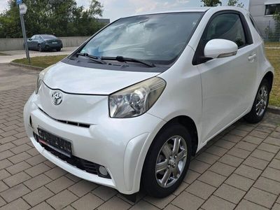 Toyota iQ