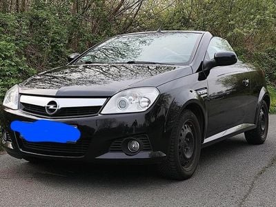 Second-hand Opel Tigra 90 CP (66 kW) 2004 Negru Cabrio