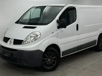 Gebraucht Renault Trafic 90 PS (66 kW) 2012 Weiß Van / Kleinbus