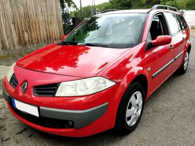 Gebraucht Renault Mégane GrandTour Avantage 110 PS (80 kW) 2007 Rot Kombi