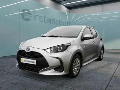 Gebraucht Toyota Yaris Business Edition 116 PS (85 kW) 2022 Silber Kleinwagen