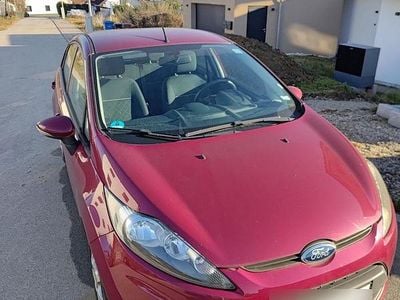 Gebraucht Ford Fiesta 82 PS (60 kW) 2012 Rot Kleinwagen