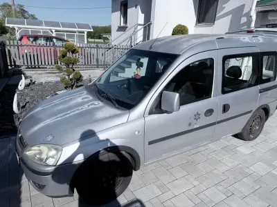Occasion Opel Combo 94 ch (69 kW) 2009 Argent Monospace