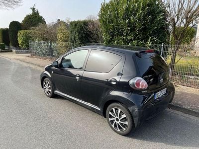 Gebraucht Toyota Aygo Cool 68 PS (50 kW) 2012 Schwarz Kleinwagen